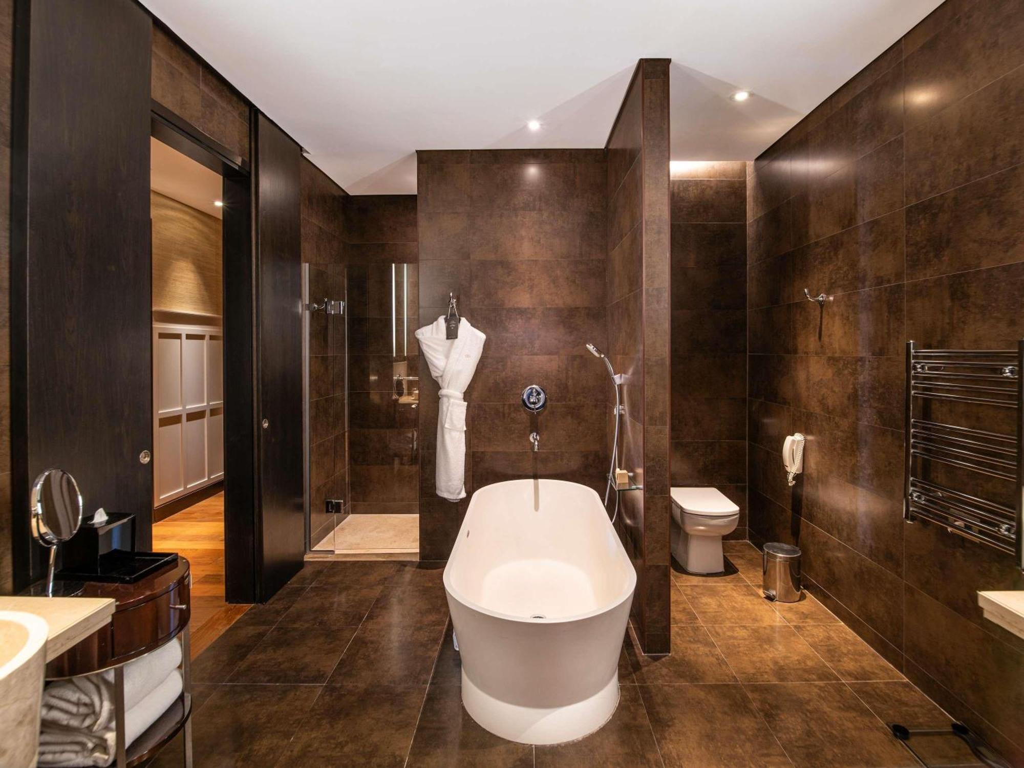 Prestige Suite